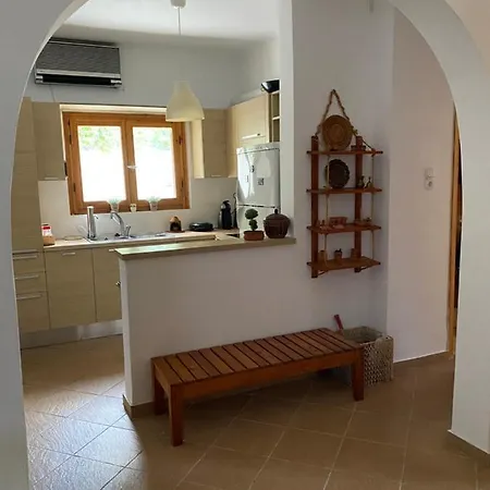Asproneri Beach, Villa